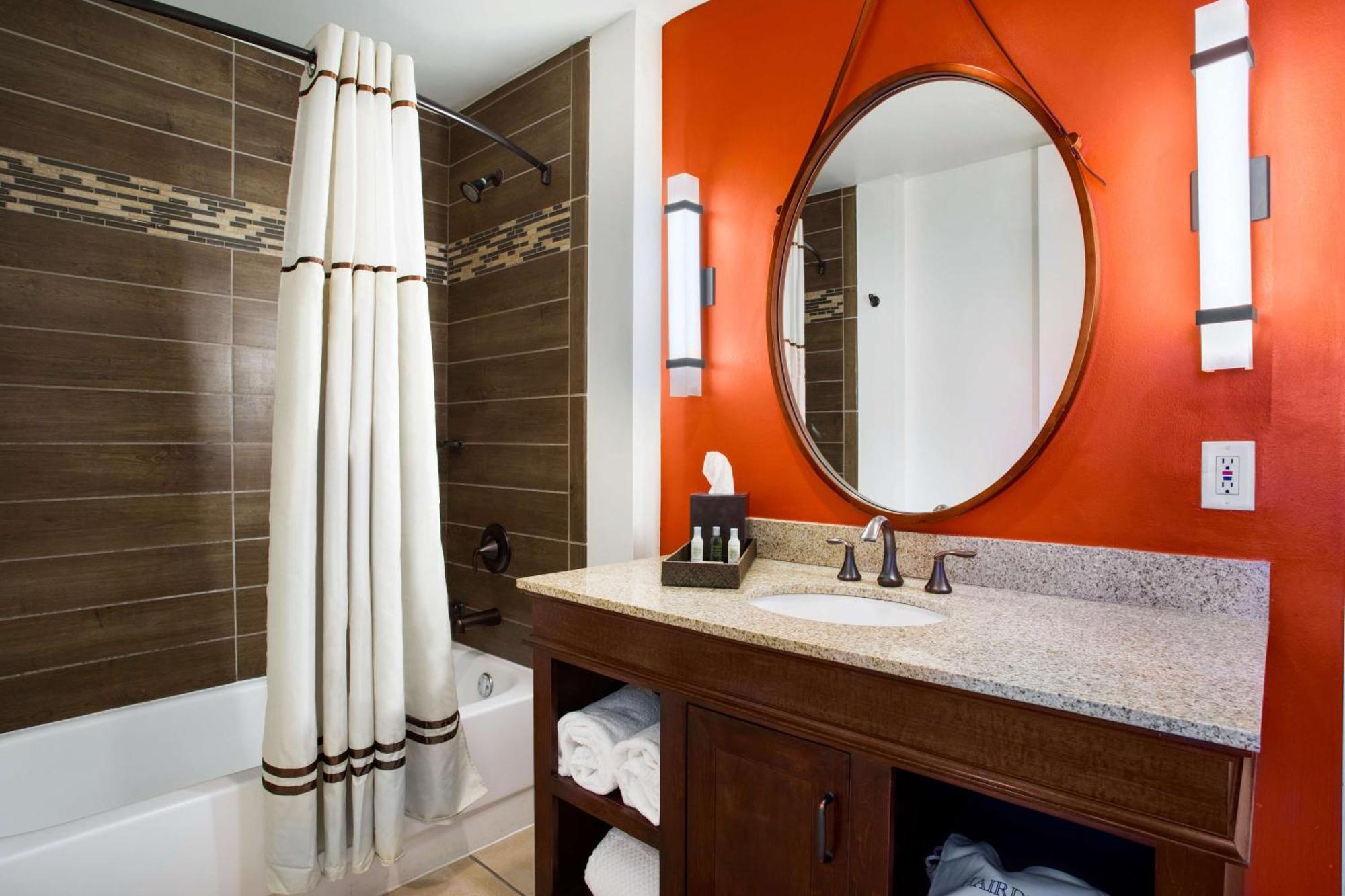 Double Room with Two Double Beds - Hearing Accessible