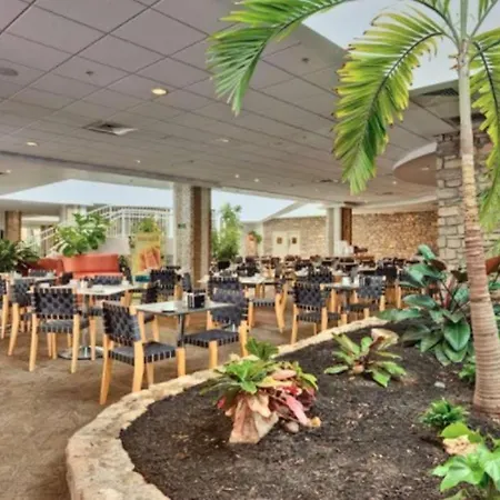 El Tropicano Riverwalk-2