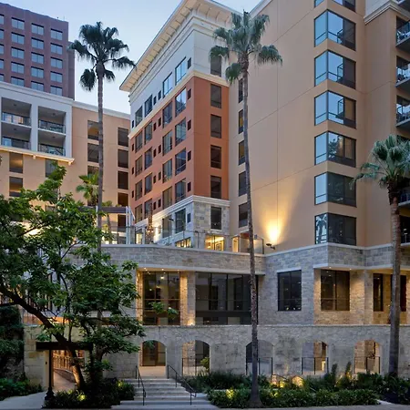 Hampton Inn & Suites On The San Antonio Riverwalk-3