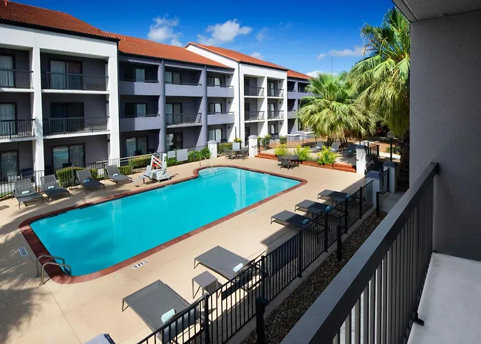 Courtyard By Marriott San Antonio Downtown Hotel